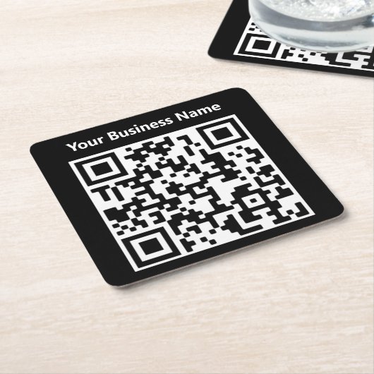 Bedrijfsnaam plus QR-code op een Kartonnen Onderzetters (Schuin)