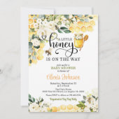 Bee A Little Honey is op weg naar het Baby shower Kaart (Voorkant)