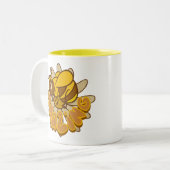 Bee Amazing - Schattigee Cartoon Bumble Bee & Dais Tweekleurige Koffiemok (Voorkant links)