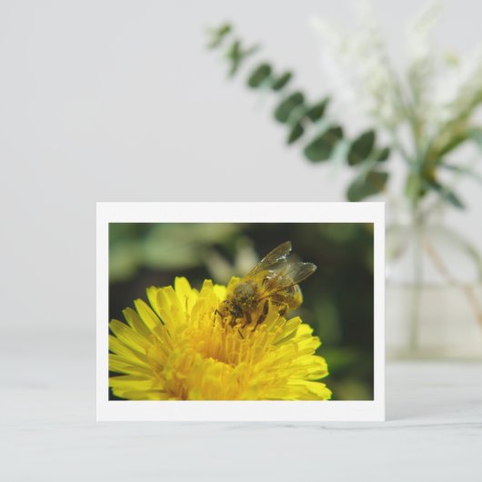Bee at Work Briefkaart (Staand voorkant)