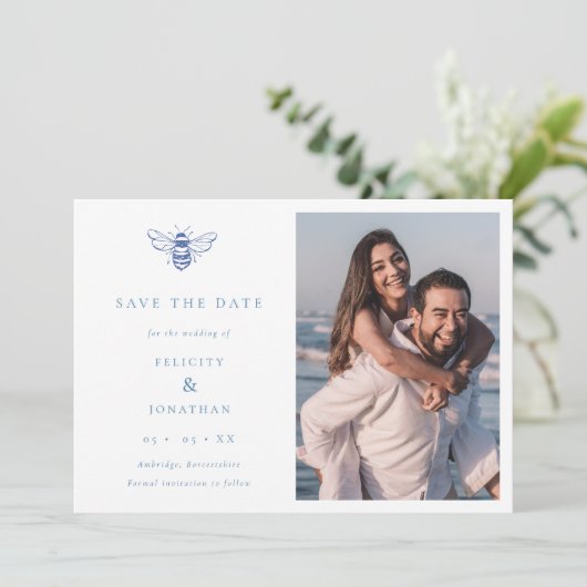  Bee Blue Minimalistische QR Code Fotobruiloft Save The Date (Staand voorkant)