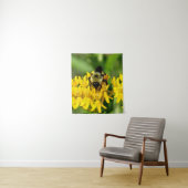 Bee Feasting on Butterfly Weed Wildflowers Wandkleed (In situ)
