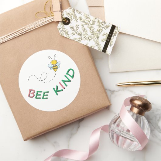 Bee Kind - Grappig Motivatie Quote Gezegde en Kuns Ronde Sticker (Geschenken)