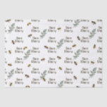 Bee Merry Evergreen Christmas Holiday Tissue Paper Tissuepapier<br><div class="desc">Hier is er een voor imkers en natuur liefhebbers. De boodschap "BEE MERRY" wordt herhaald op een  kraftachtergrond met vakantievergroenen en realistische honingbijen die verspreid zijn over de hele achtergrond.</div>