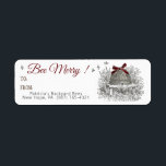 Bee Merry Honey Cadeaulabel Red Bow Skep Christmas Etiket<br><div class="desc">Plaats een van deze vakantielabels op uw apiaire producten zoals honingraat, lichaamsbalm, zeep, enz. en verpak met een klasbare rode satijnstrik om het aantrekkelijk te maken voor uw klanten om als geschenkartikelen te kopen. Dit cadeaulabel ziet er ook geweldig uit aan de buitenkant van verpakte verpakkingen of als extra etiket...</div>