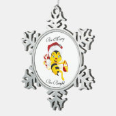 Bee Merry kerstCartoon Tin Sneeuwvlok Ornament (Rechts)