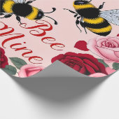 Bee Mine Love Buzz Design Cadeaupapier (Hoek)