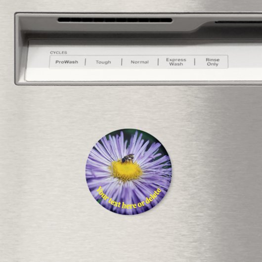 Bee On Purple Daisy Flower Personalized Magneet (Insitu (Vaatwasser))