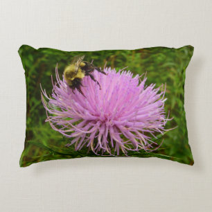 Bee on Thistle Flower Natuur Decoratief Kussen