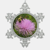 Bee on Thistle Flower Natuur Tin Sneeuwvlok Ornament (Voorkant)