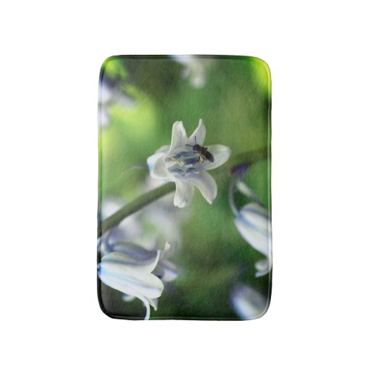 Bee op blauwe kieuwventiel Sluiten Badmat (Voorkant Verticaal)