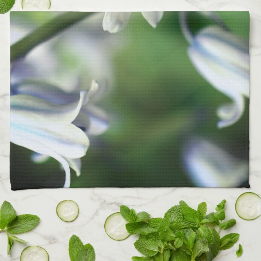 Bee op blauwe kieuwventiel Sluiten Theedoek (Gevouwen)