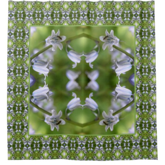 Bee op Bluebell Flower Abstract Douchegordijn (Voorkant)