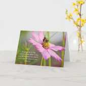 Bee op de Roze Kaart van de Manuscript van Cosmos  (Gele Bloem)