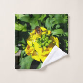 Bee op gele bloemen bad handdoek (Wasdoekje)