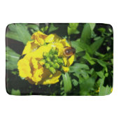 Bee op gele bloemen badmat (Voorkant)