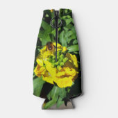 Bee op gele bloemen flesjeskoeler (Achterkant)