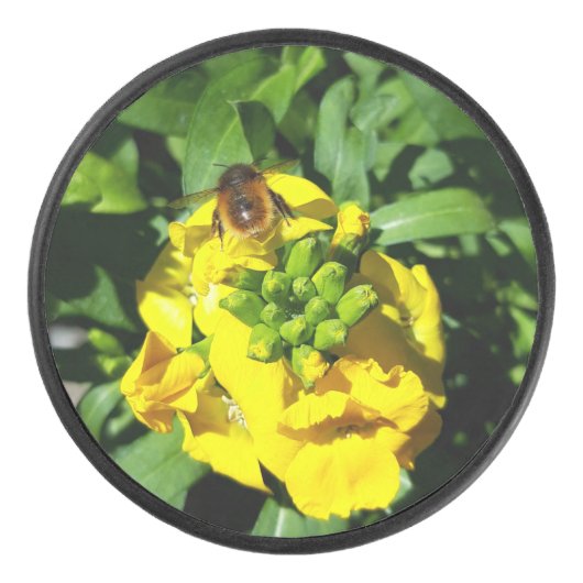 Bee op gele bloemen hockey puck (Voorkant)