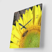 Bee op zonnebloem Sluiten Foto Vierkante Klok (Hoek)