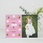 Bee Verjaardag Foto Party Pink Daisy Two 2 Kaart (Staand voorkant)