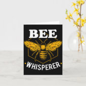 Bee Whisperer - Funny Beekeeng & Beekeeper Kaart (Gele Bloem)