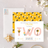 Bee Yellow & Roze Floral TWEE Baby's tweede verjaa Kaart