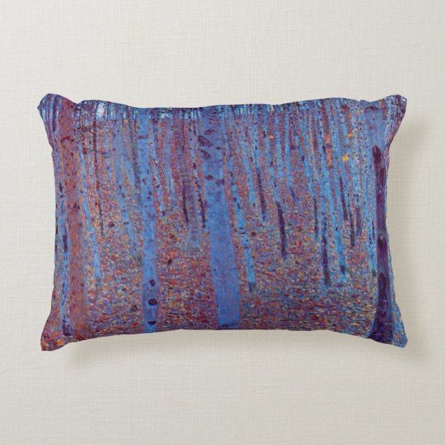 Beech Forest van Gustav Klimt,  Art Nouveau Accent Kussen (Voorkant)