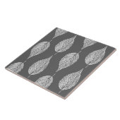 Beech Leaf Chalk Print, grijs / grijs en wit Tegeltje (Zijkant)