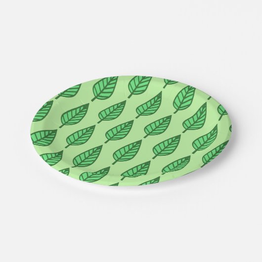 Beech leaf-patroon - groene tinten papieren bordje (Gekanteld)