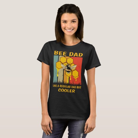 Beekeeper Bee Dad Honey Like A Regular Dad But Coo T-shirt (Voorkant volledig)