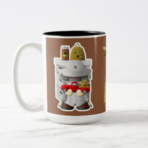 Beekeeper Girl Gnome met kleine rode vrachtwagen Tweekleurige Koffiemok