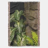 beeld in een tuin: Chiang Mai, Thailand Deken (Voorkant Verticaal)