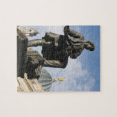 Beeld met glazen koepel op het gebouw van de Kunst Legpuzzel (Horizontaal)