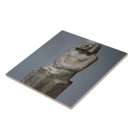 beeld van Ankh, priester van Horus, vroege Dynasti Tegeltje (Zijkant)