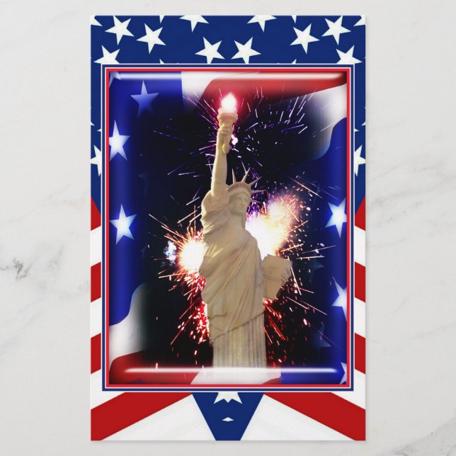 Beeld van de Vrijheid met vuurwerk voor 4 juli (Voorkant)