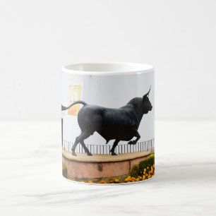 beeld van een stier koffiemok