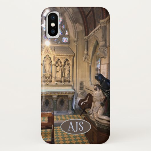 Beeld van Jezus in een stille kapel. Case-Mate iPhone Case (Achterkant)