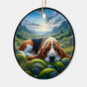 Beeldige Basset Hound-tafereel Keramisch Ornament (Links)