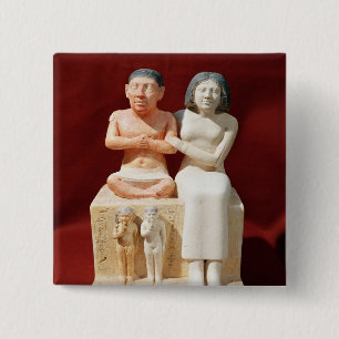 Beeldje van de dwerg Seneb en zijn familie Vierkante Button 5,1 Cm