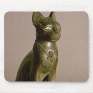 beeldje van een kat die de godin Bastet vertegenwo Muismat