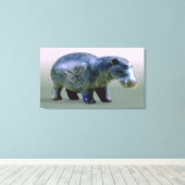 Beeldje van een nijlpaard canvas afdruk (Insitu (Houten vloer))