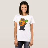 Beer als boer met wortel t-shirt (Voorkant volledig)