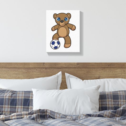 Beer als Voetbalspeler met Voetbal Canvas Afdruk (Insitu (Slaapkamer))