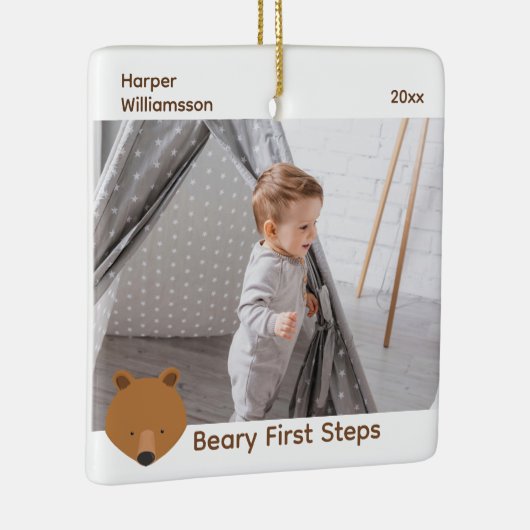 Beer Baby eerste stappen kerstmis Keramisch Ornament (Rechts)