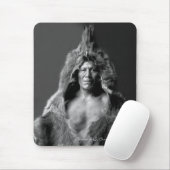 Beer Belly - An Arikara Medicine Man Muismat (Met muis)