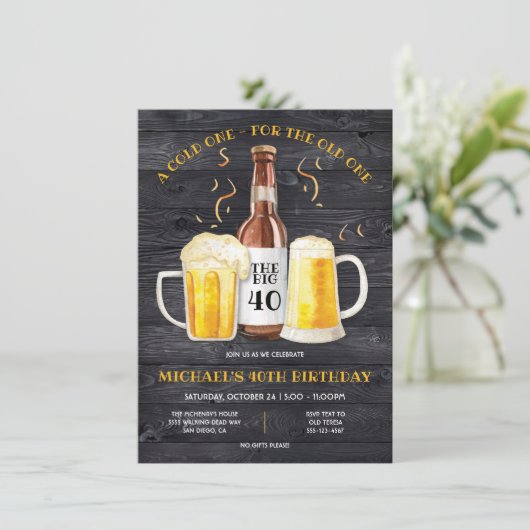 Beer Birthday Party krijgt meer grappige uitnodigi Kaart (Staand voorkant)