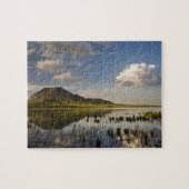 Beer Butte reflecteert het Beer Butte Lake nabij Legpuzzel (Horizontaal)