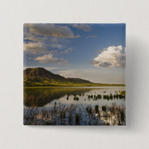 Beer Butte reflecteert het Beer Butte Lake nabij Vierkante Button 5,1 Cm