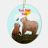 Beer Cub en moeder met vlinder Keramisch Ornament (Links)