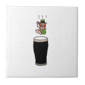 Beer Diving Leprechaun Cartoon Illustratie Tegeltje (Voorkant)